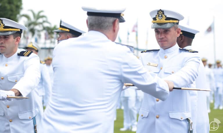 CP-T 2026 Marinha - Oficiais do Quadro Técnico em cerimônia militar - 33 vagas para nível superior