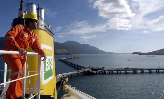Panorama do concurso Transpetro 2026 com foco em edital, cargos, prova, salários e expectativa de nova seleção no Sistema Petrobras.